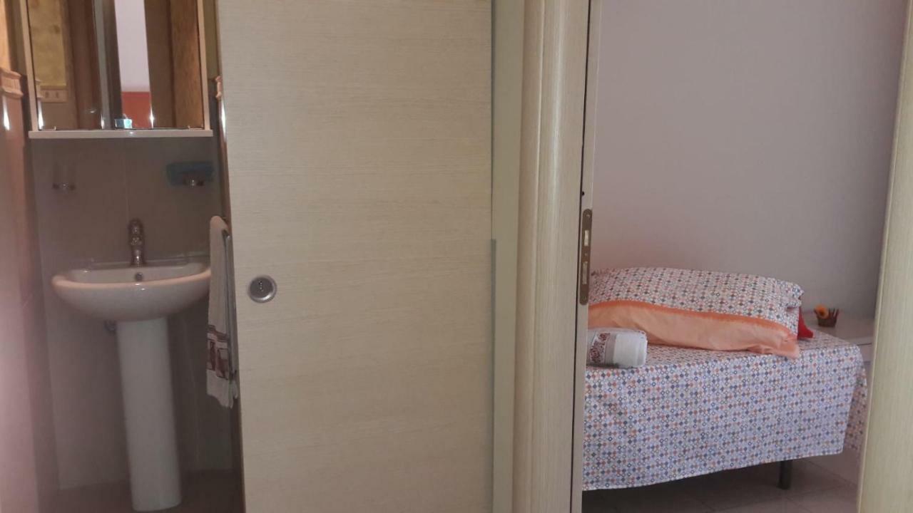 Bastiano'S Rooms カターニア エクステリア 写真